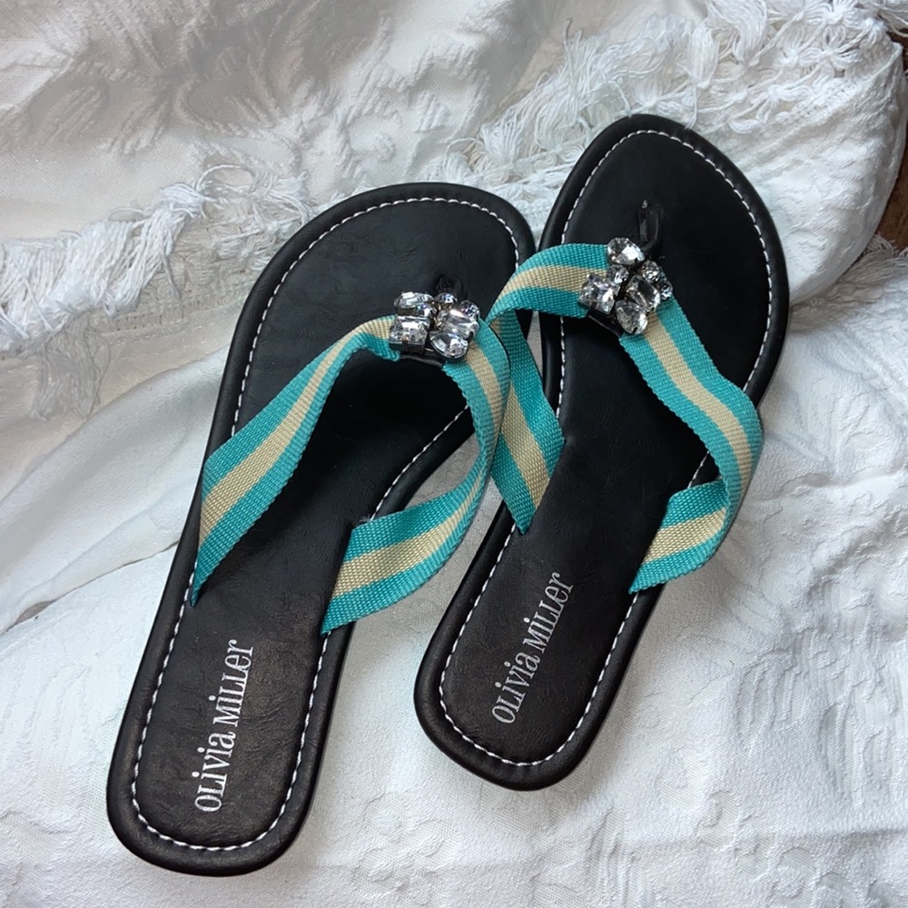 Olivia Miller Studded Color Teal Ribbon Flip Flops Rubber Size 7 / 8 Medium